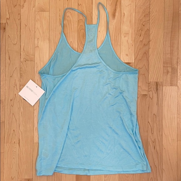 Beyond Yoga Slink or Swim Tank - Picture 2 of 4